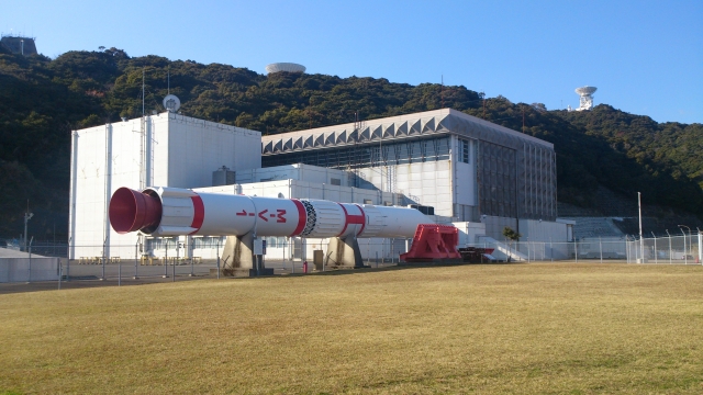 施設案内バスツアー｜世界一美しいロケット発射場を体感！「種子島宇宙センター」