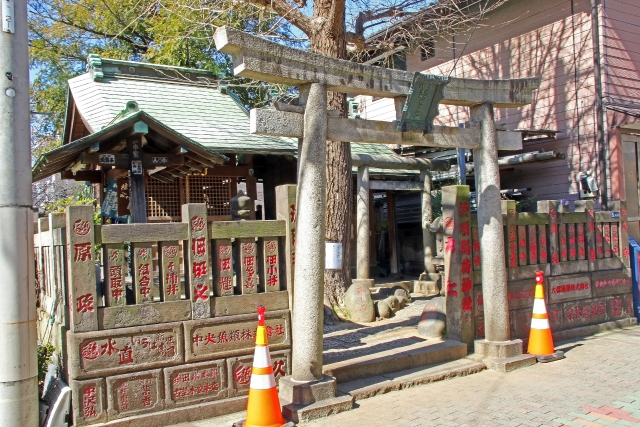 力自慢たちが挑んだ佃の力石を見に行こう！「佃浪除稲荷神社」